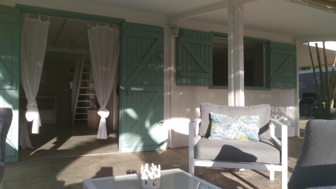Jolie Case Creole, Lagon A Pied, Jardin แซ็งต์-จีลส์-เลส์-แบ็งส์ ภายนอก รูปภาพ